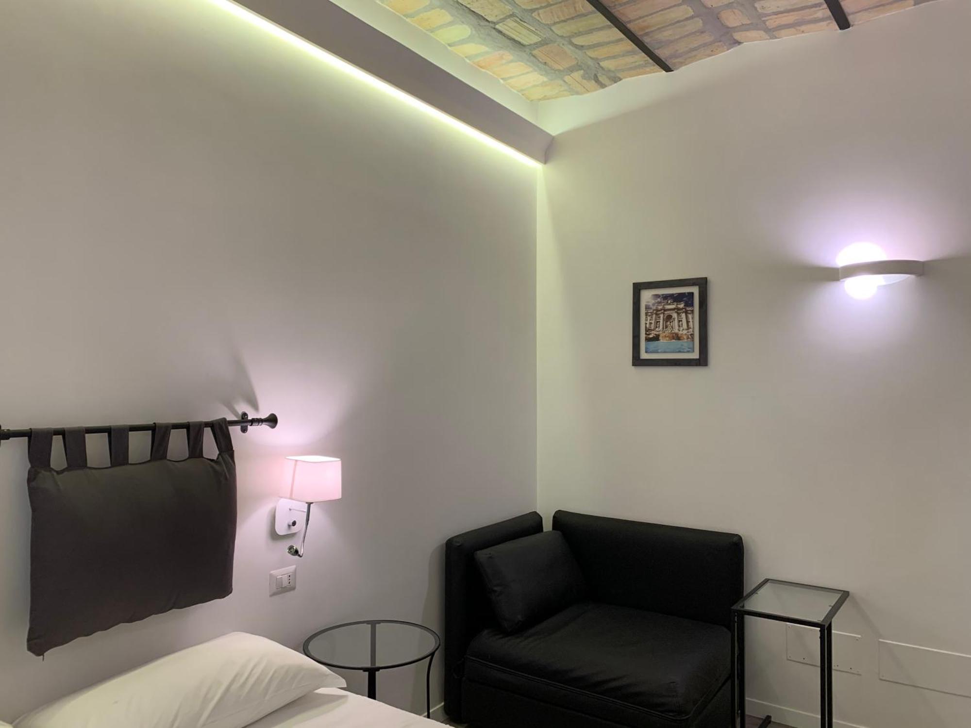 Luxury Rooms Near Colosseum Rome Bilik gambar
